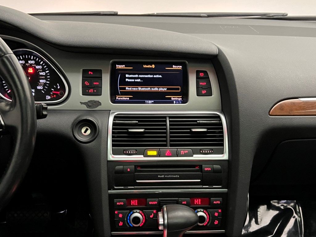 Thumbnail: 2015 Audi Q7 - 15