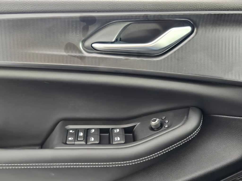 new 2025 Jeep Grand Cherokee L car, priced at $32,230