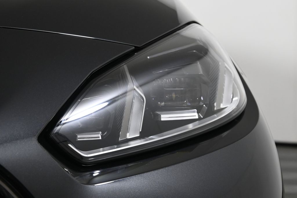 Thumbnail: 2026 BMW 2 Series - 11