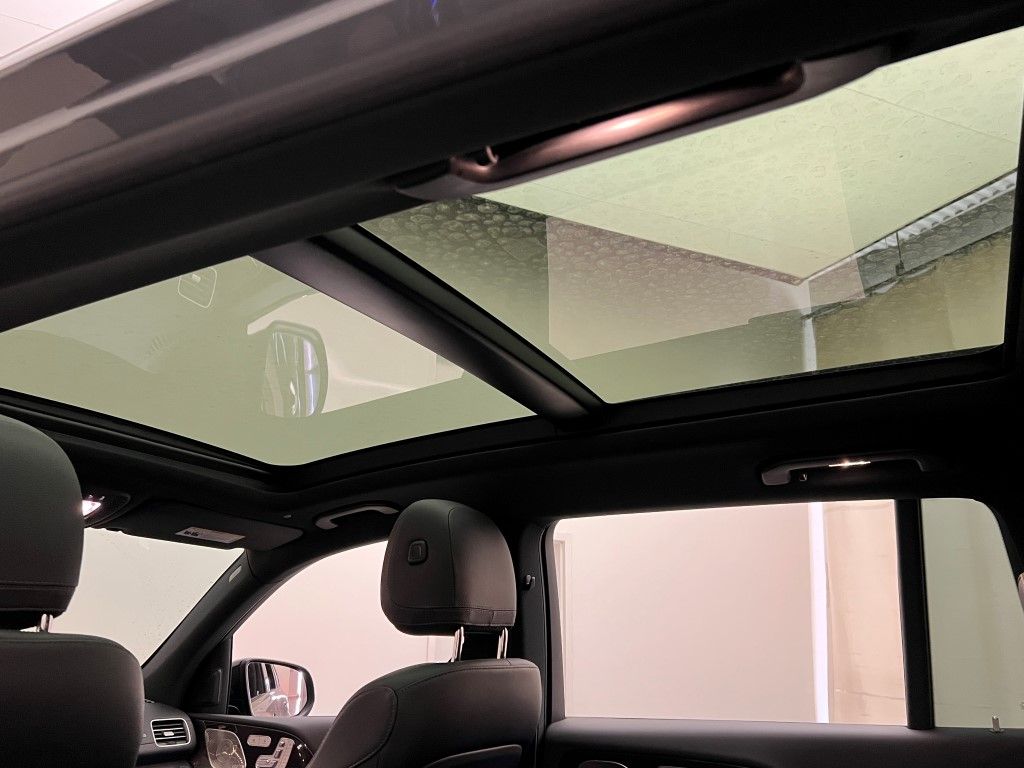 Thumbnail: 2022 Mercedes-Benz GLS - 16