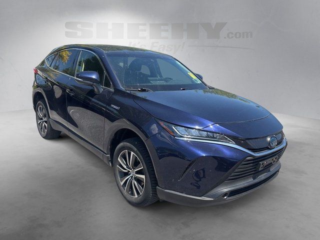 Used 2021  Toyota LE image 2
