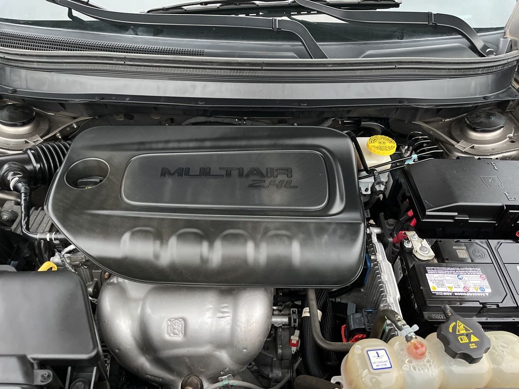 Thumbnail: 2021 Jeep Cherokee - 12