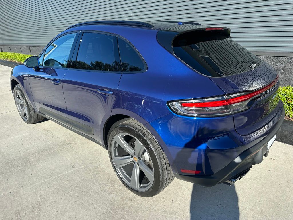 Thumbnail: 2026 Porsche Macan - 5
