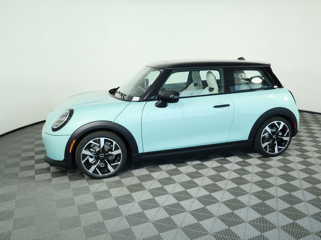 2025 MINI Cooper S 8