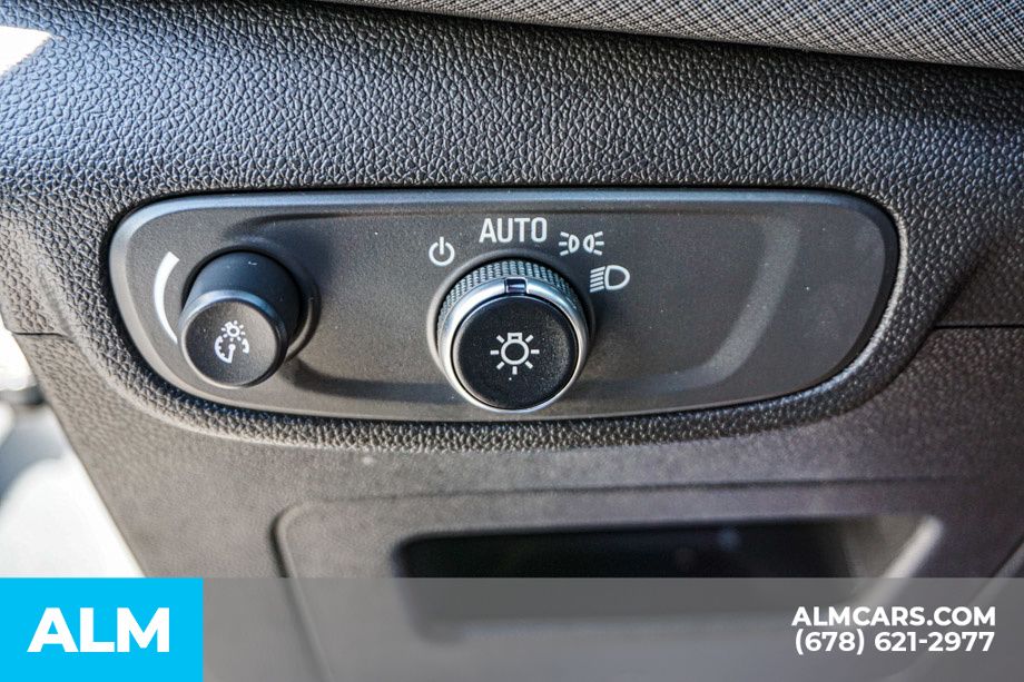 Used 2025 Gray Chevrolet LT image 43