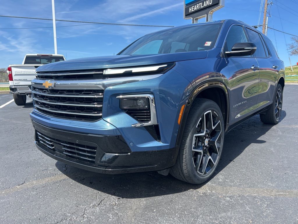 2025 Chevrolet Traverse High Country FWD