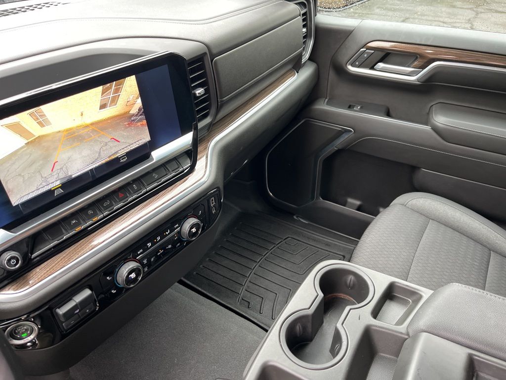 Thumbnail: 2022 Chevrolet Silverado 1500 - 20