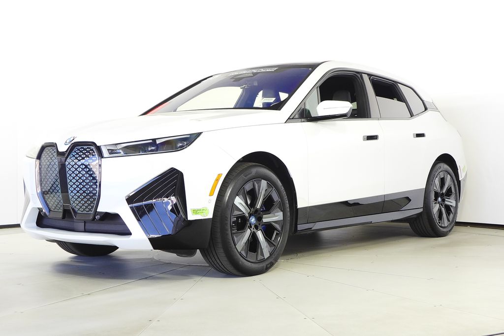 Thumbnail: 2023 BMW iX - 2