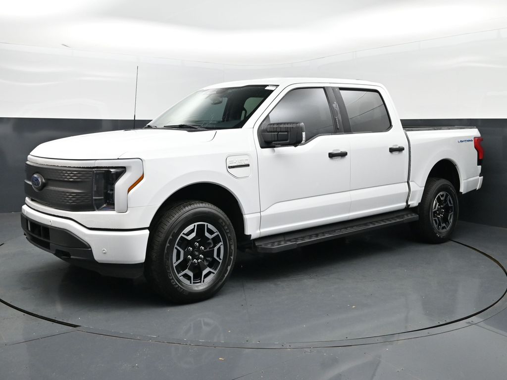 2023 Ford F-150 Lightning XLT SuperCrew AWD