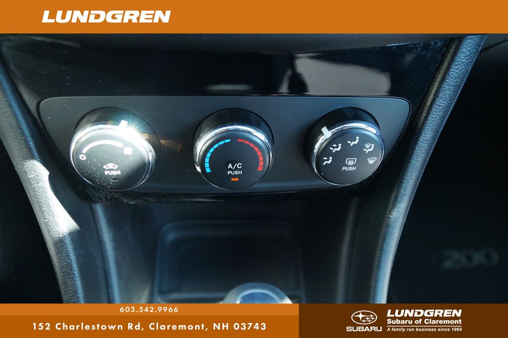 Used 2014 Chrysler 200 Sedan