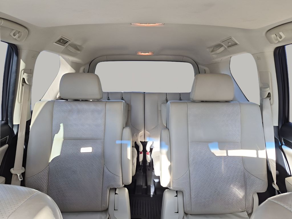 Used 2023 White Lexus 460 Luxury image 43