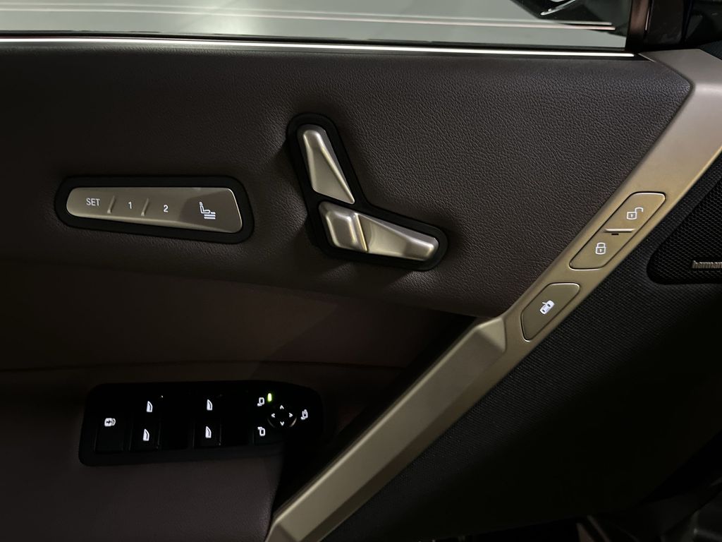 Thumbnail: 2026 BMW iX - 13