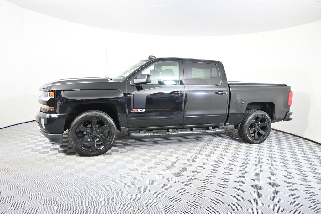 Used 2018 Chevrolet Silverado 1500 LT Z71 with VIN 3GCUKREH5JG430313 for sale in Forest Lake, Minnesota