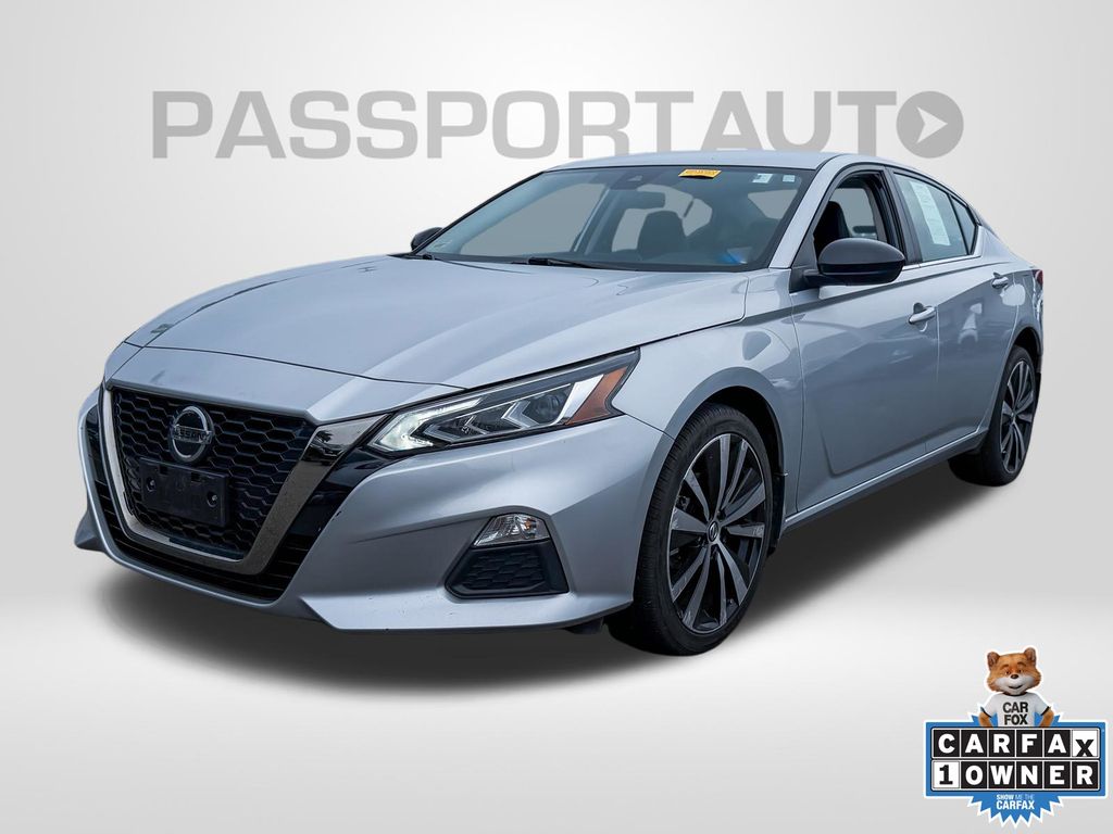 Brilliant Silver Metallic 2022 Nissan Altima Sedan All-Wheel Drive Continuously Variable Transmission