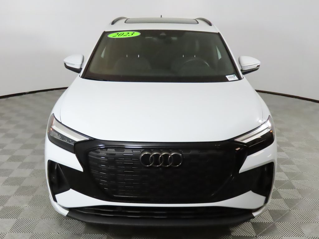 Thumbnail: 2023 Audi Q4 e-tron - 8