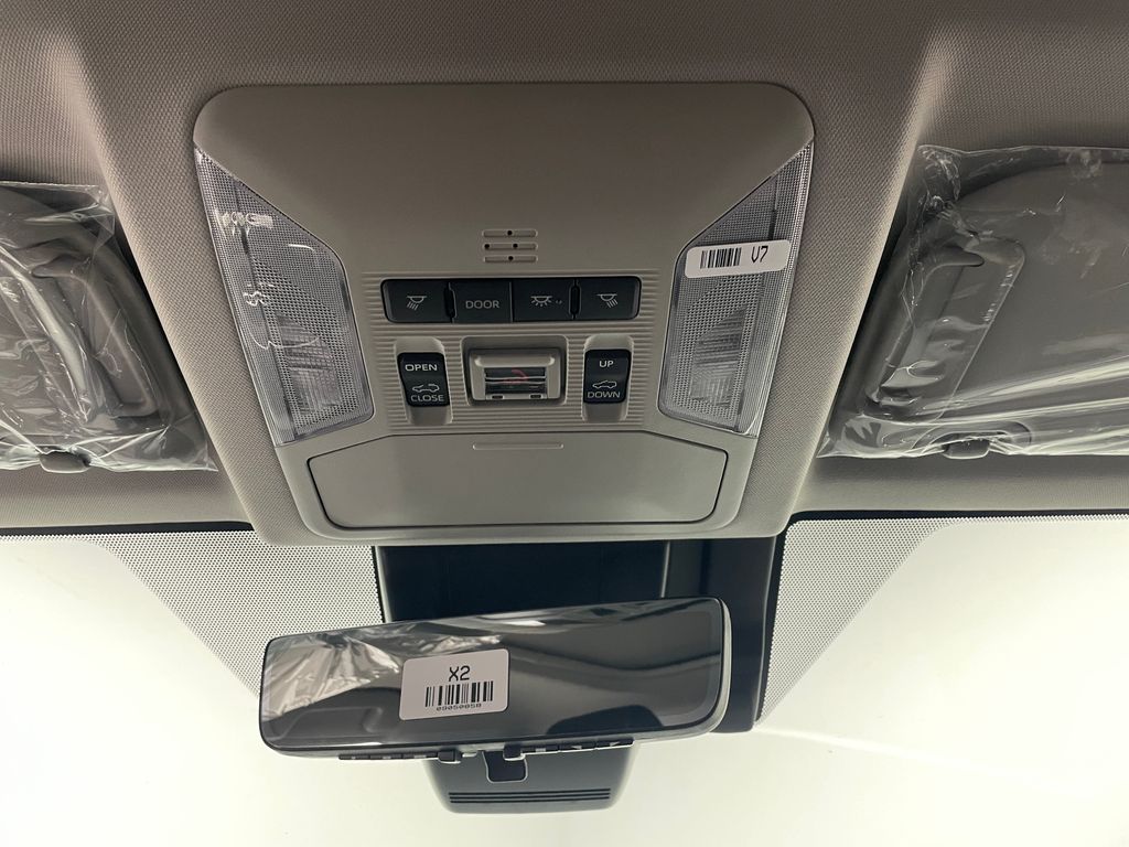 Thumbnail: 2025 Toyota RAV4 - 32