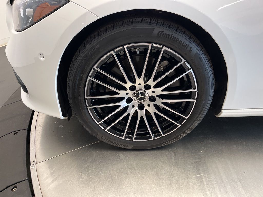 Thumbnail: 2025 Mercedes-Benz C-Class - 10