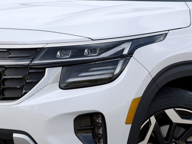 New 2026 White Kia SX image 10