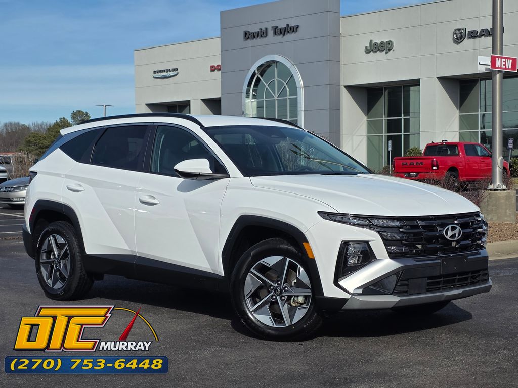 White Pearl 2025 Hyundai Tucson SEL AWD SUV / Crossover All-Wheel Drive 8-Speed Automatic