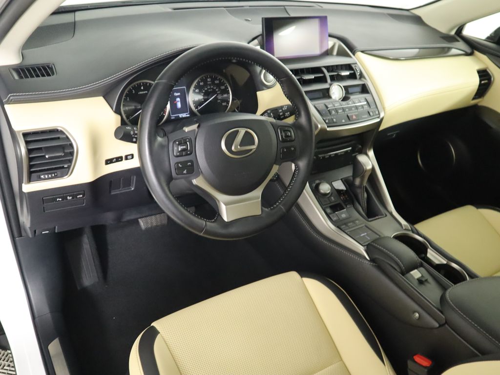 2016 Lexus NX 200t 9