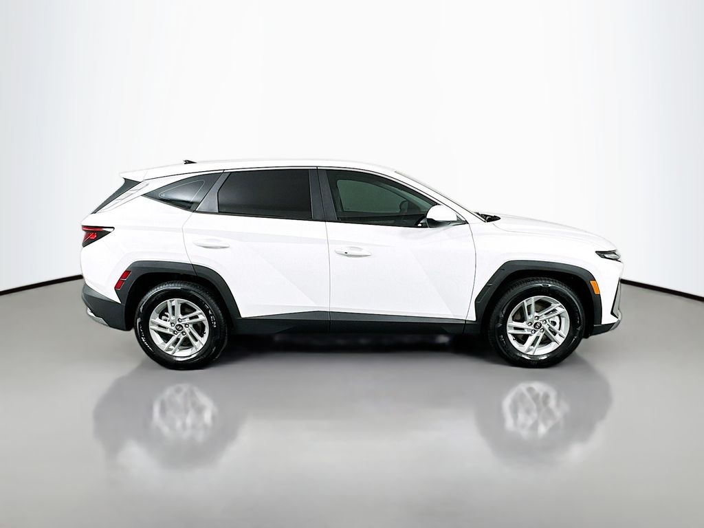 2025 Hyundai Tucson SE 4