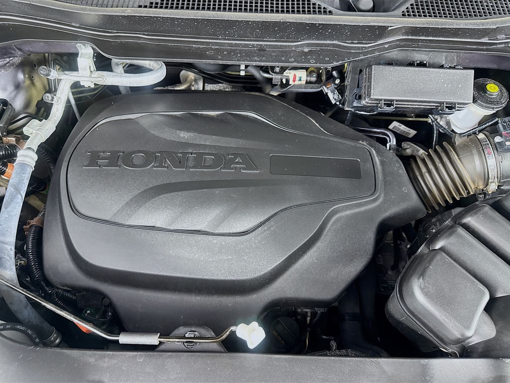 Used Car 2022 Honda Pilot  Touring For Sale Under $35,000 In Austin, Texas