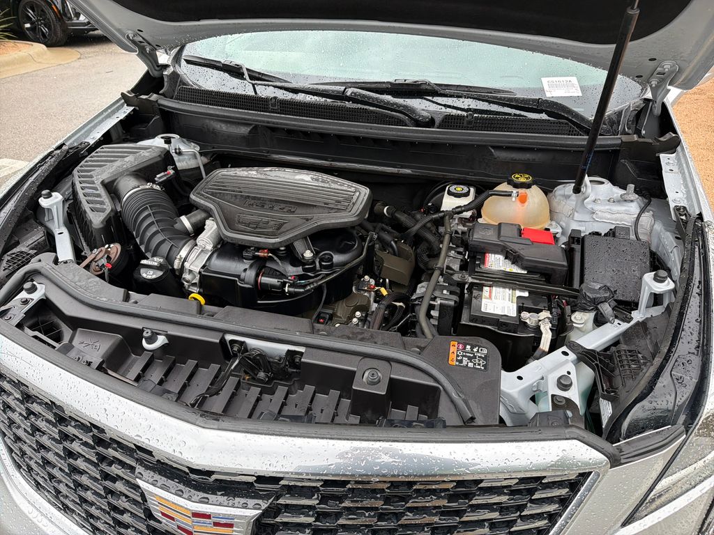 Used 2020 Silver Cadillac Premium Luxury image 17