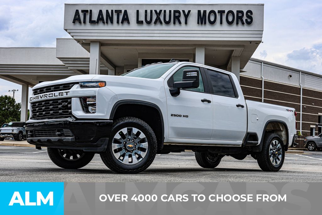 2023 Chevrolet Silverado 2500HD Custom photo 2