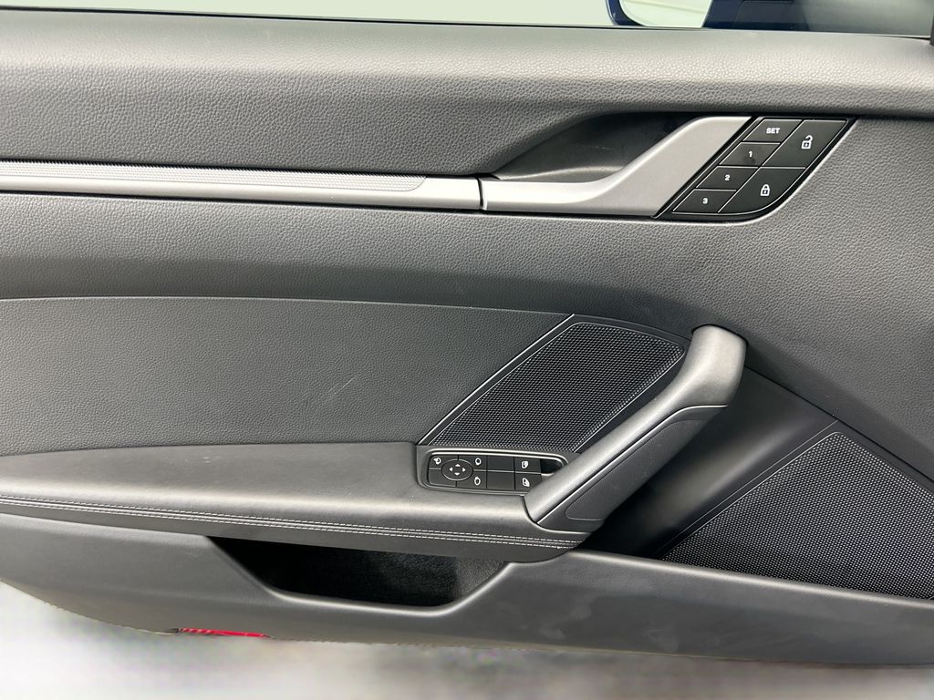 Thumbnail: 2022 Porsche 911 - 23