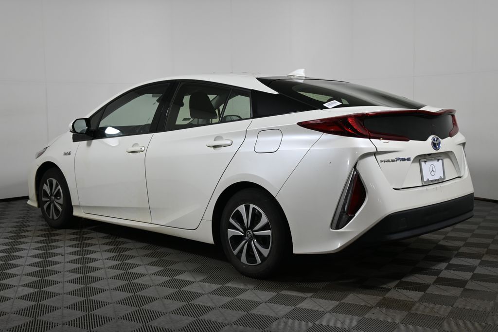 Thumbnail: 2018 Toyota Prius Prime - 8