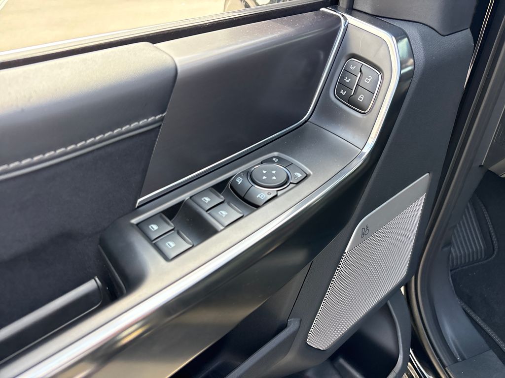 New 2026 Black Ford Platinum image 16