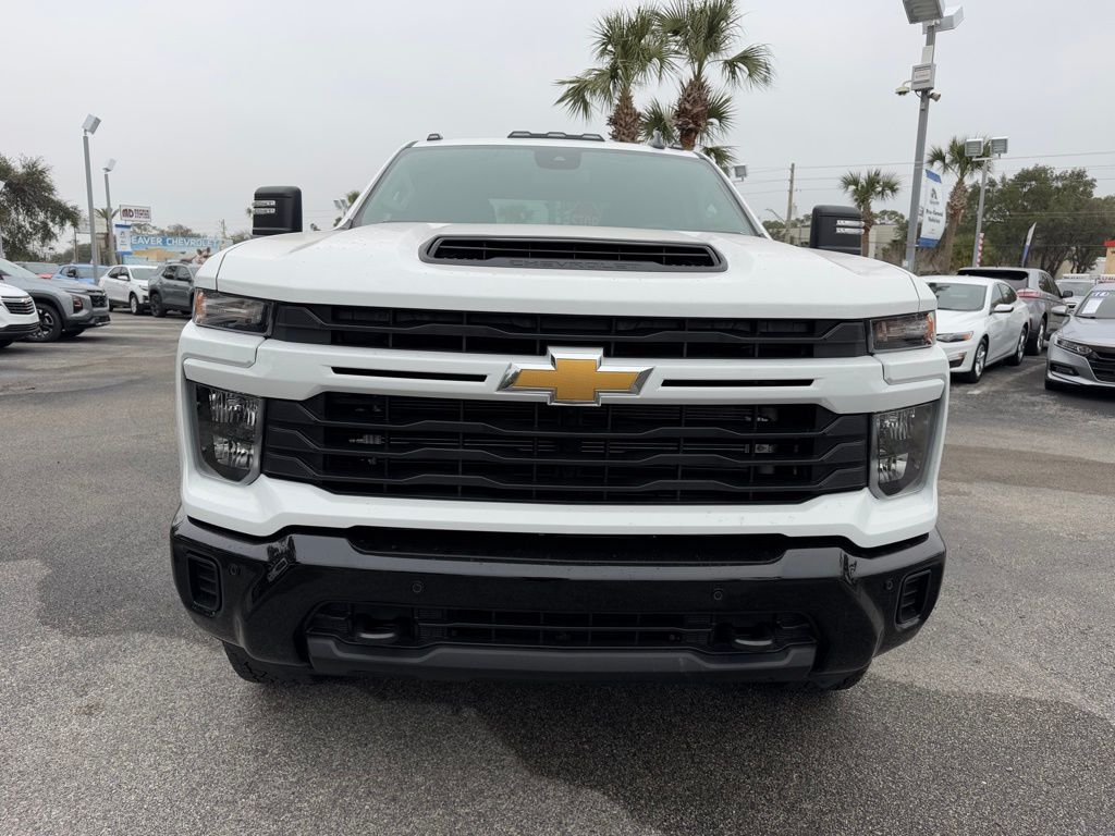 2025 Chevrolet Silverado 2500HD Custom 3