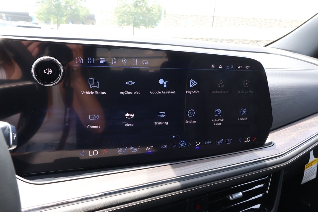 Thumbnail: 2025 Chevrolet Tahoe - 25