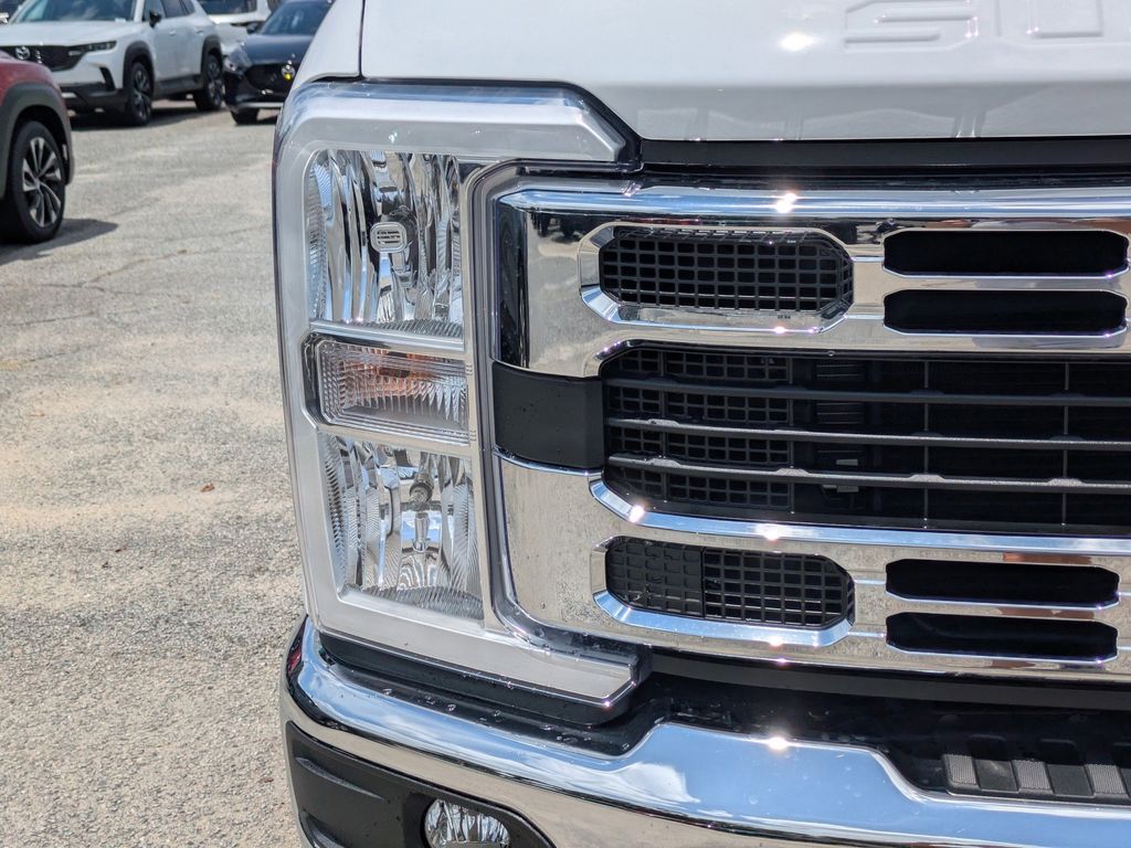 2026 Ford F-350 Chassis XL