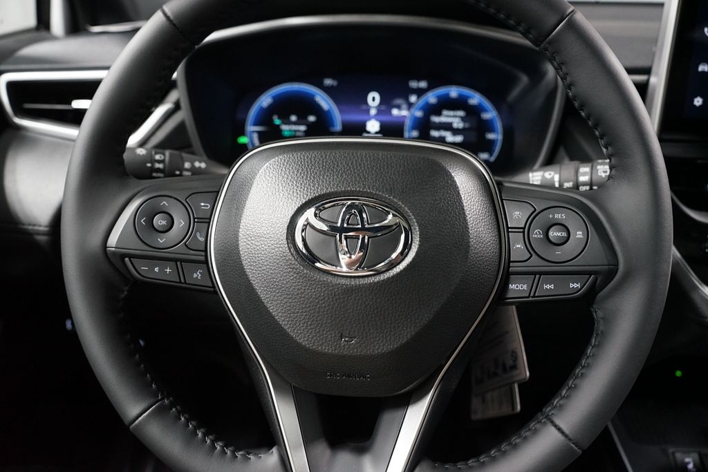 Thumbnail: 2026 Toyota Corolla Cross - 12