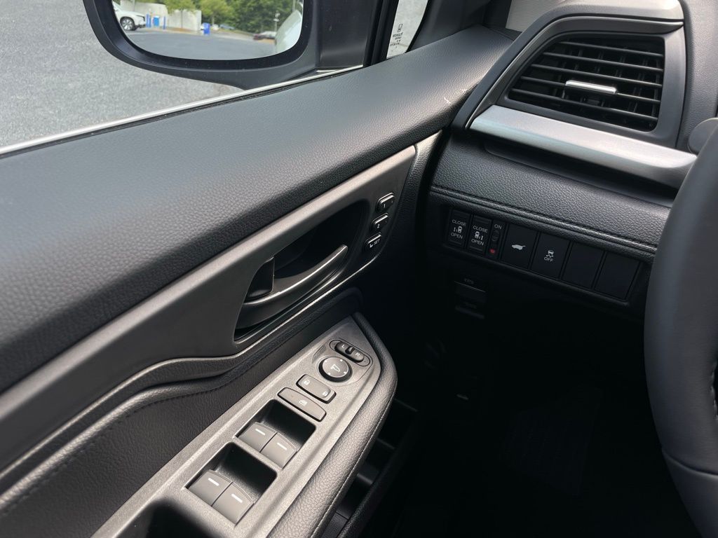 Thumbnail: 2026 Honda Odyssey - 23