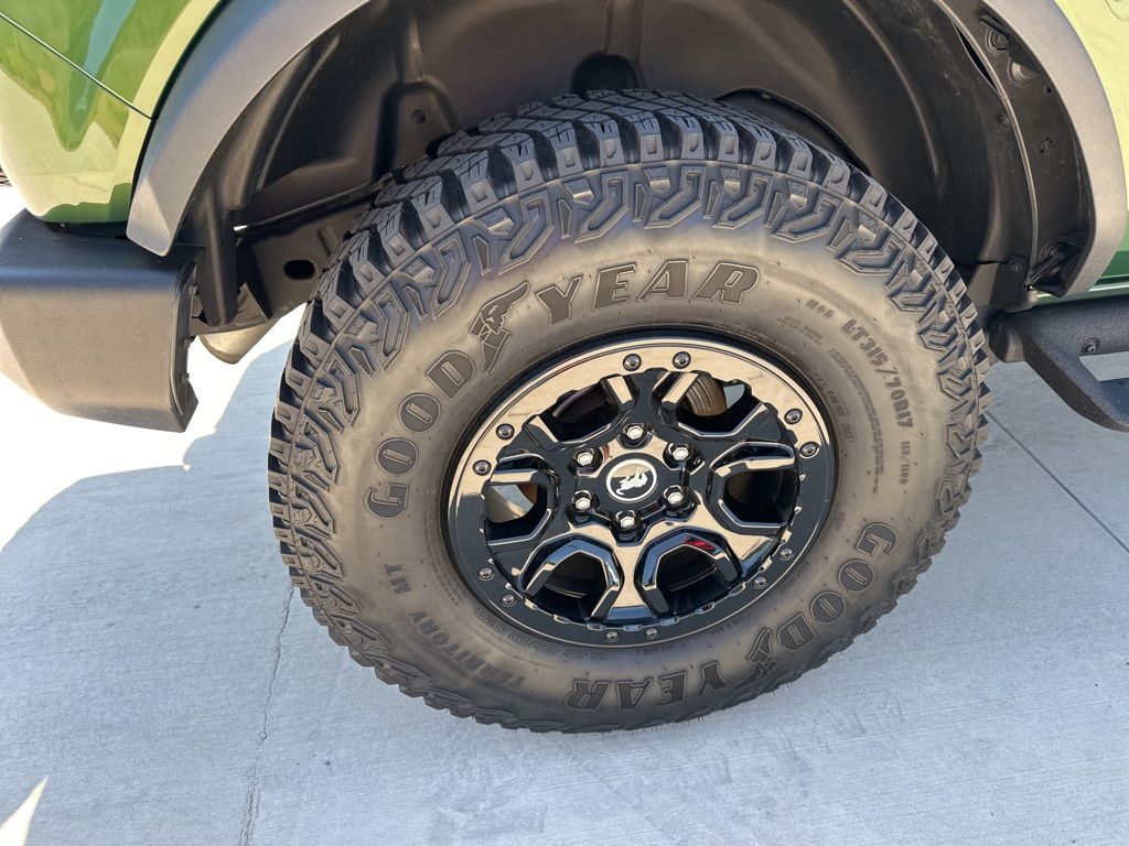 2023 Eruption Green Metallic Ford Bronco Wildtrak 4X4 SUV