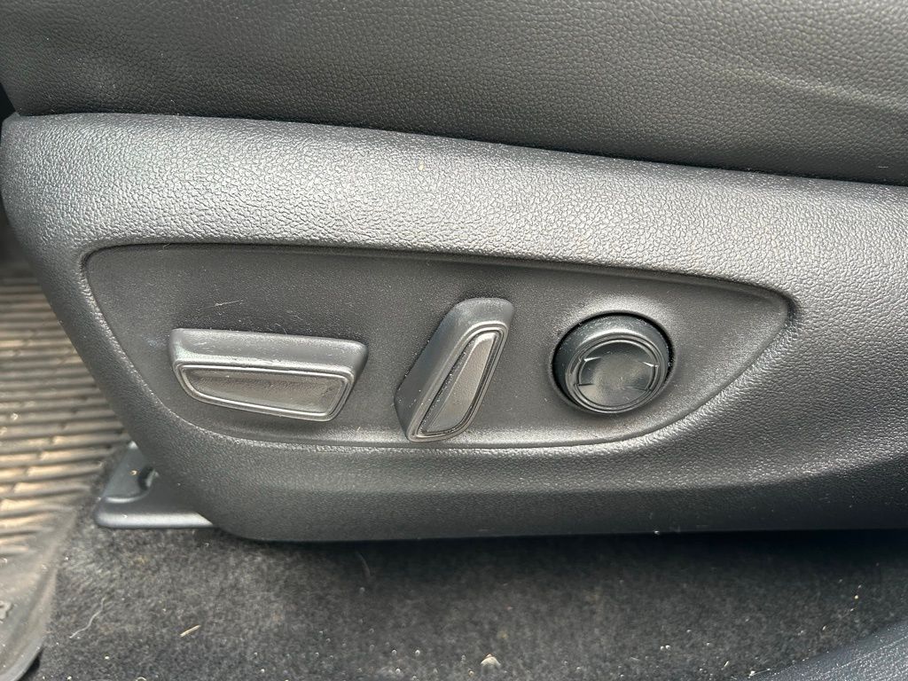 Thumbnail: 2024 Toyota Grand Highlander - 17