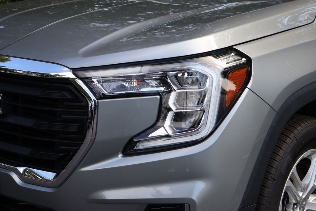 Thumbnail: 2023 GMC Terrain - 3