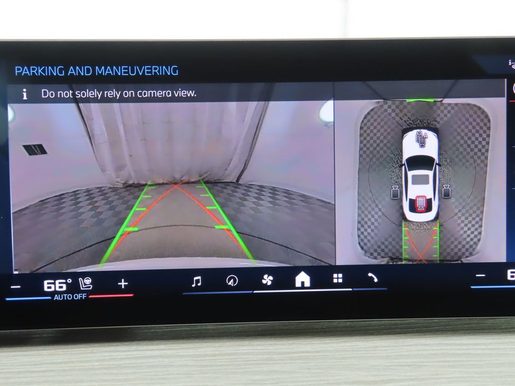 Thumbnail: 2026 BMW 4 Series - 15