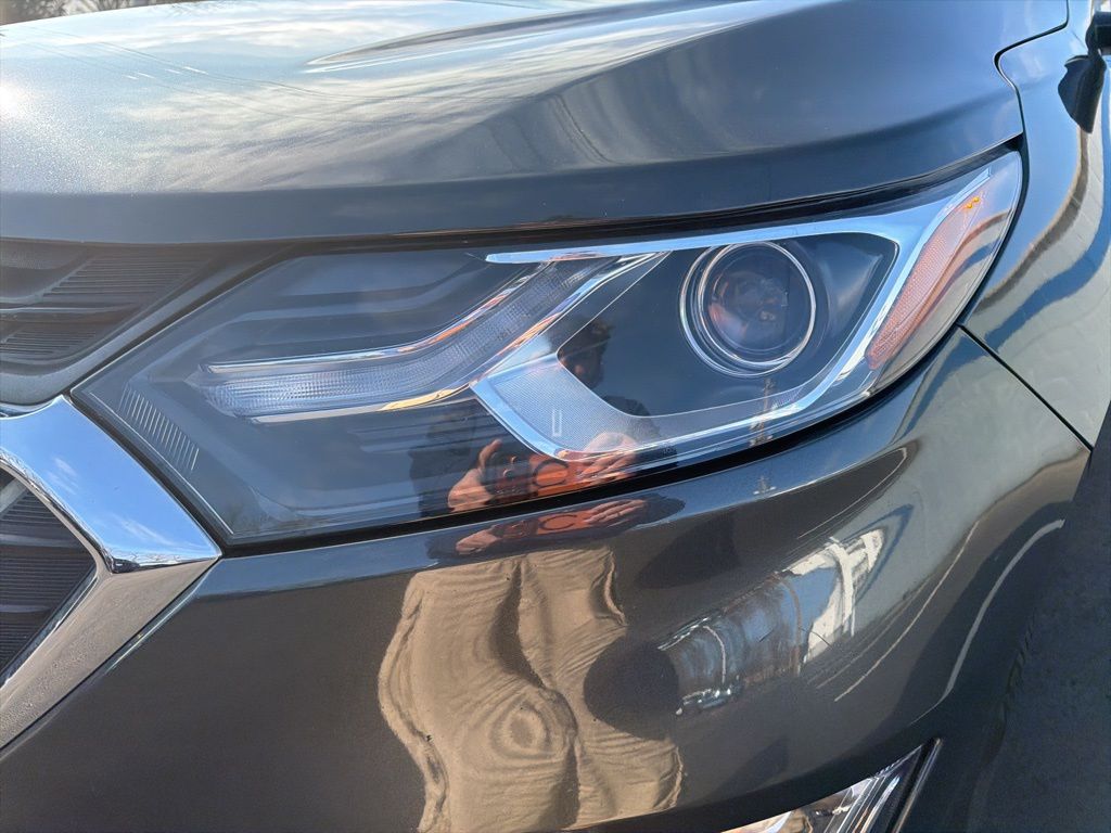 Thumbnail: 2018 Chevrolet Equinox - 9