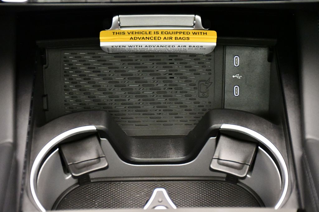 Thumbnail: 2025 Mercedes-Benz GLE - 31