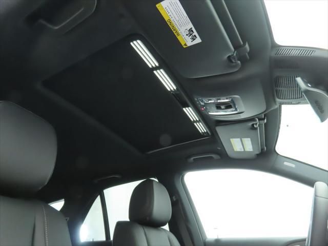 Thumbnail: 2026 Mercedes-Benz GLE - 18