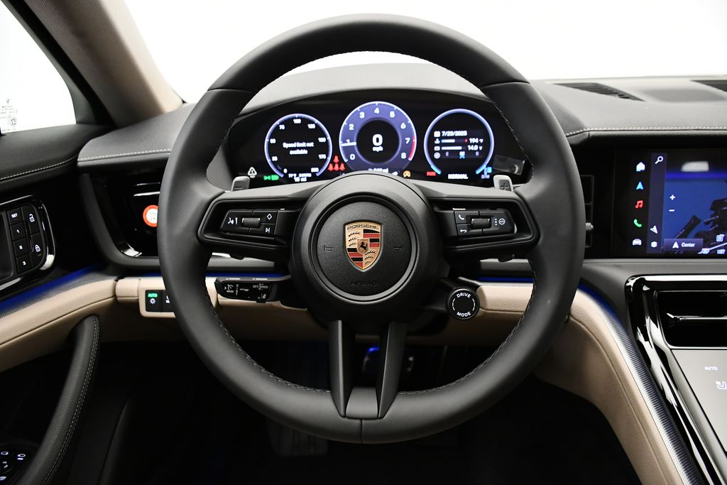 Thumbnail: 2025 Porsche Panamera - 25