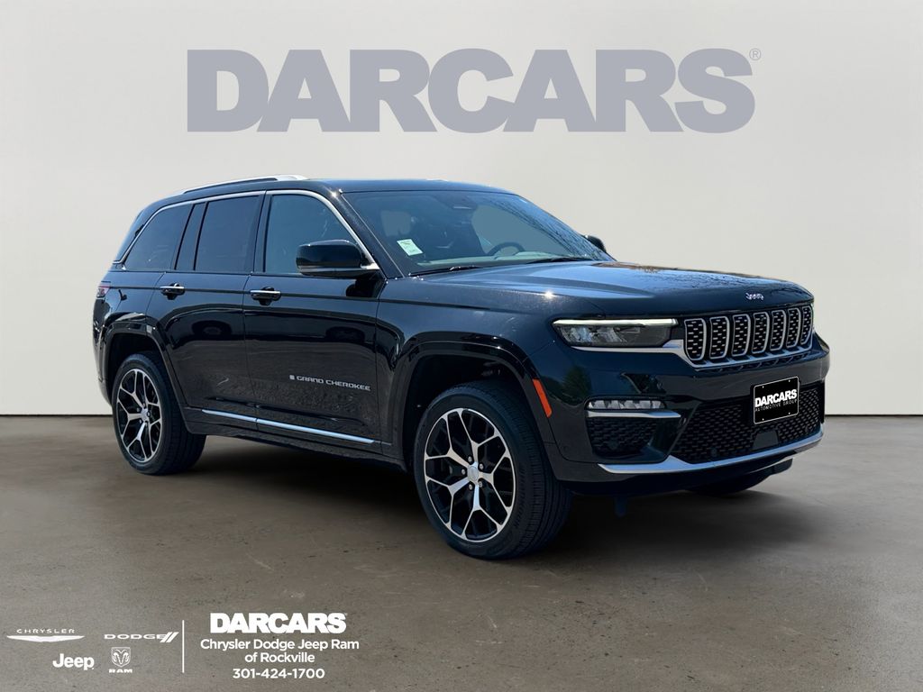 Diamond Black Crystal Pearlcoat 2023 Jeep Grand Cherokee Summit 4WD SUV / Crossover Four-Wheel Drive 8-Speed Automatic