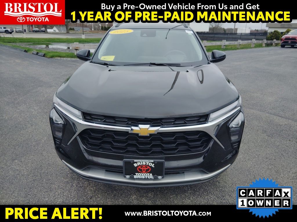 Used 2025 Chevrolet Trax LT with VIN KL77LHEP8SC238896 for sale in Swansea, MA