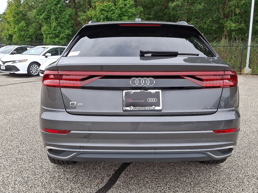 Thumbnail: 2022 Audi Q8 - 5