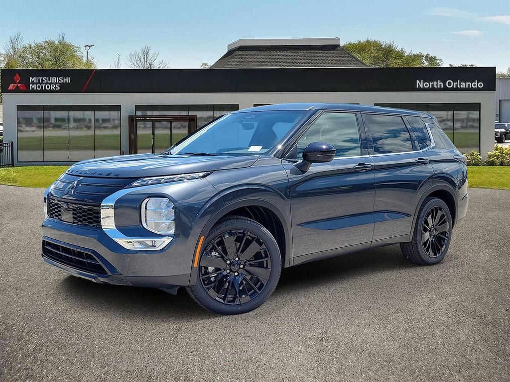 2026 Mitsubishi Outlander LE
