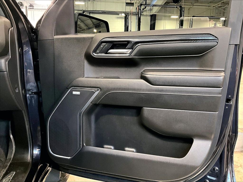 2024 Chevrolet Silverado 1500 — photo 12