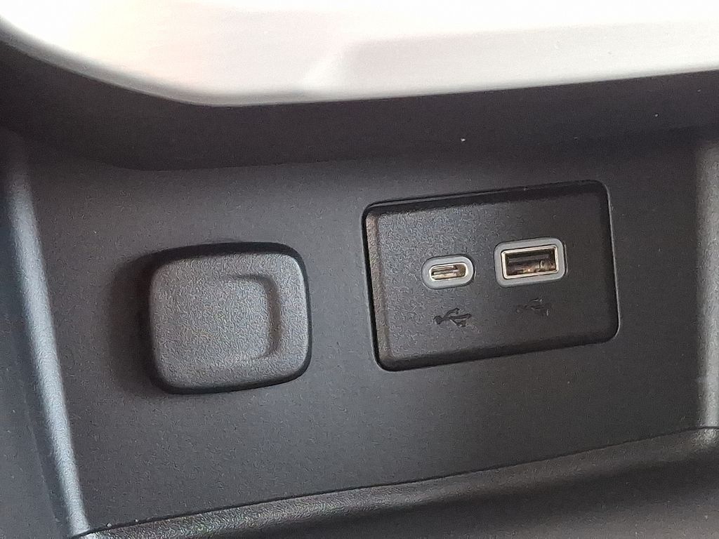 Thumbnail: 2023 GMC Acadia - 25